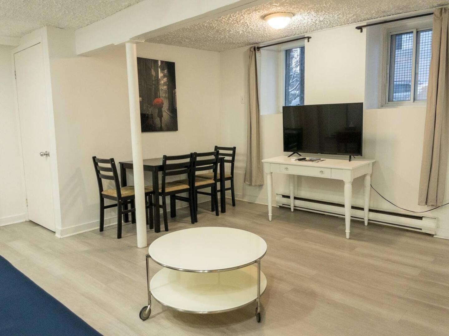 Heart Of Mtr For Memerable Experiance 2 Backyard 7Minmetro Fully Renovated & Equipped Монреаль Екстер'єр фото